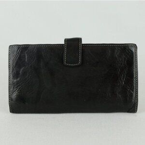 Tusk Women's Black Leather Embossed Bifold Fold Snap Closure Wallet